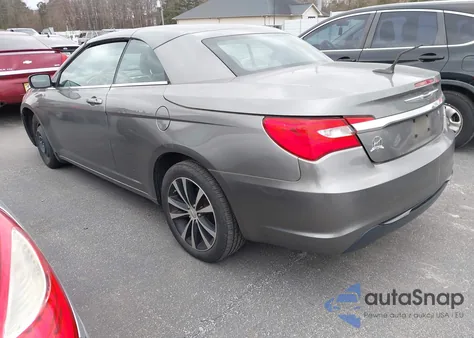 2011 Chrysler 200 S z USA, uszkodzony, nr VIN 1C3BC8EG6BN611360